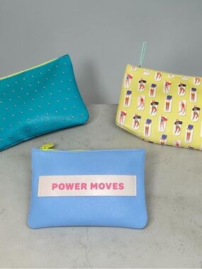 Ipsy cosmetics bag filled with beauty products!